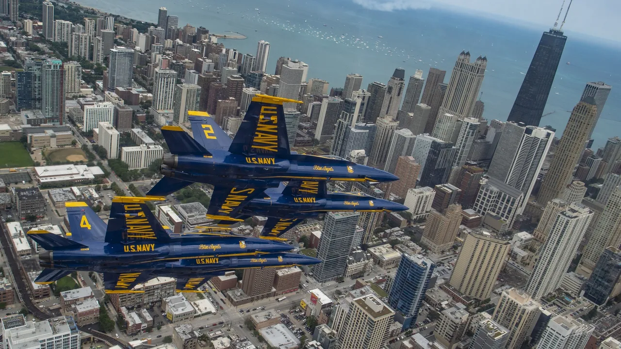 Chicago Air and Water Show, photo 1 of 3
