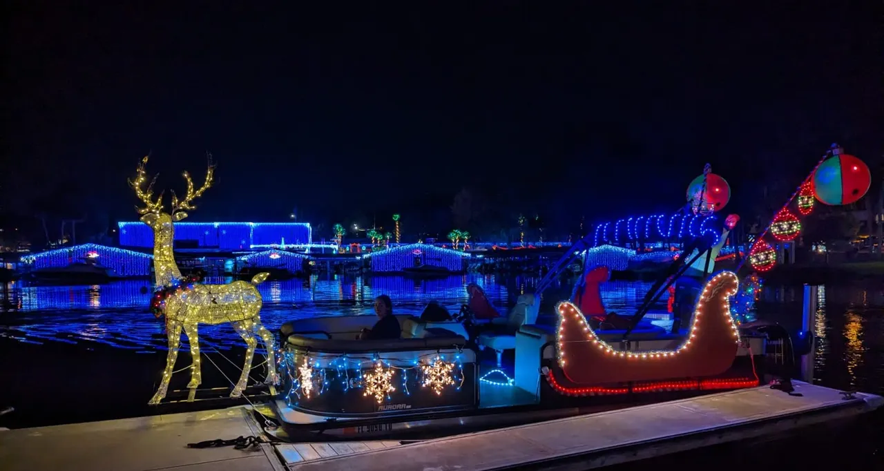 Christmas Lighted Boat Parade on Lake Dora