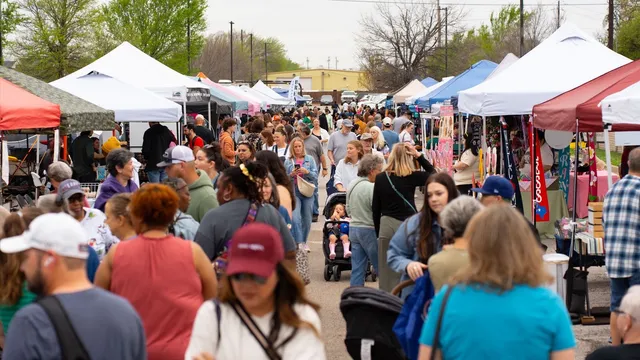 Downtown Arlington Farmers Market