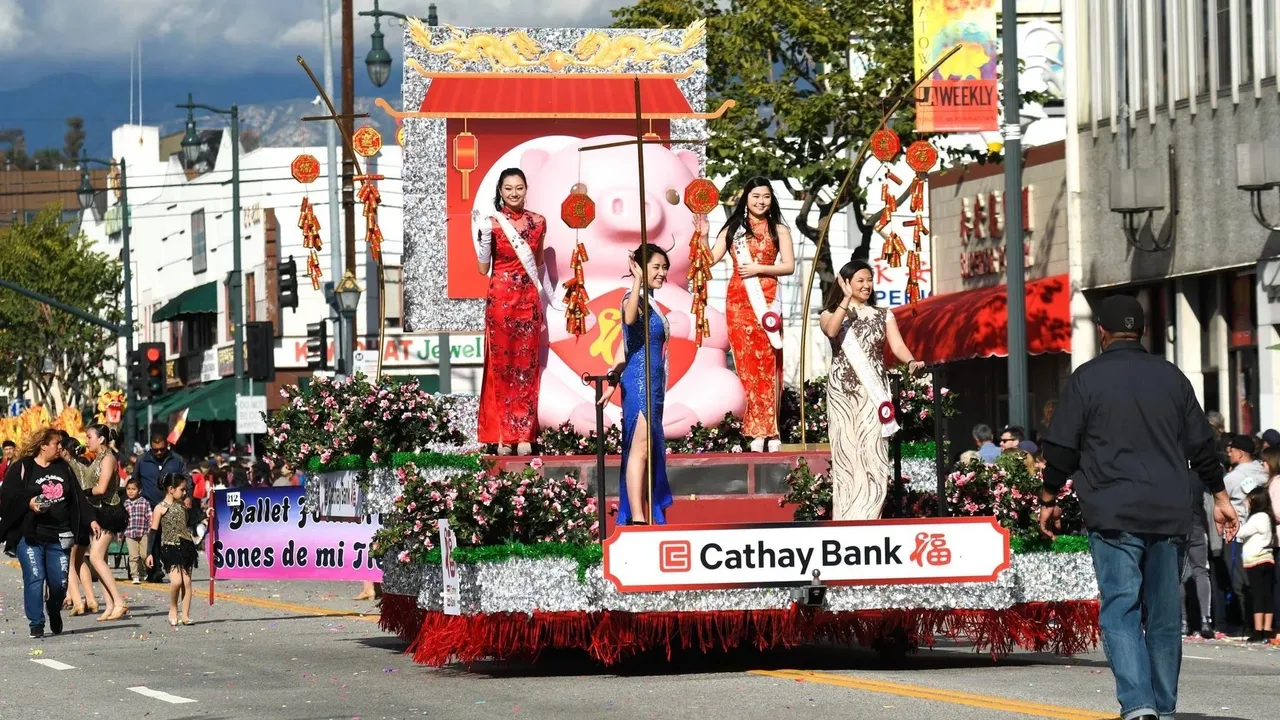 Golden Dragon Parade, photo 1 of 3