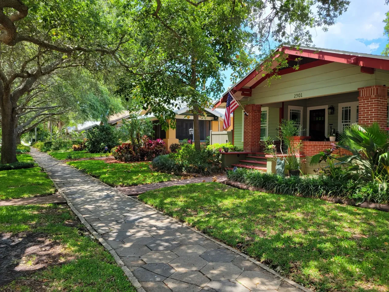 Historic Kenwood BungalowFest Home Tour
