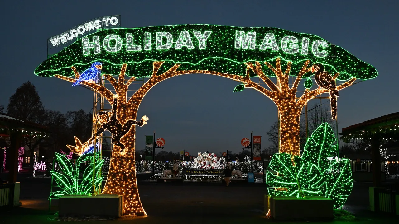 Holiday Magic at Brookfield Zoo, photo 1 of 4
