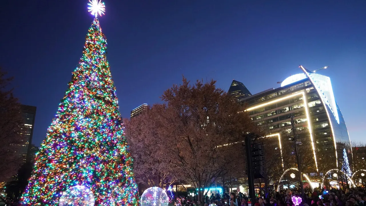 Klyde Warren Park Tree Lighting Celebration, photo 1 of 5