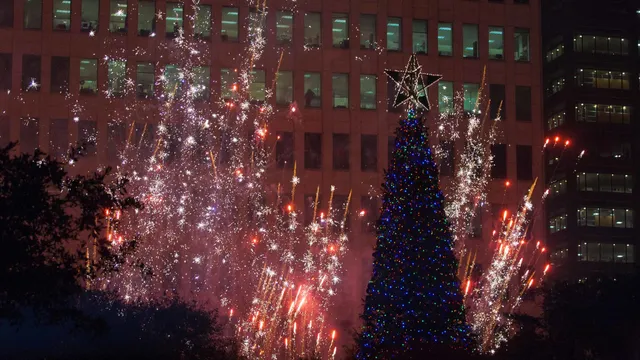 Mayor's Holiday Tree Lighting (Deck the Hall)