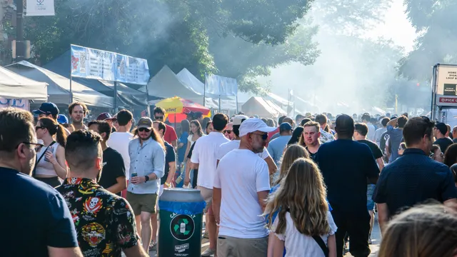 Roscoe Village Burger Fest