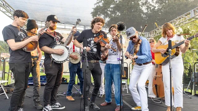 Topanga Banjo Fiddle Contest and Folk Festival