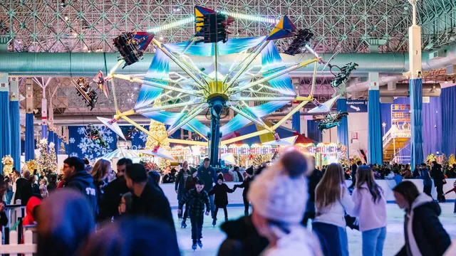 Wintrust Winter WonderFest at Navy Pier