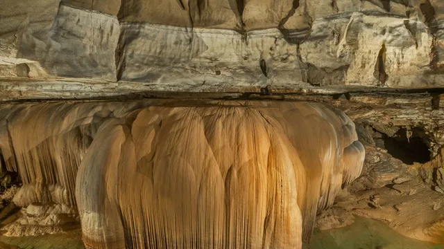 Blanchard Springs Caverns