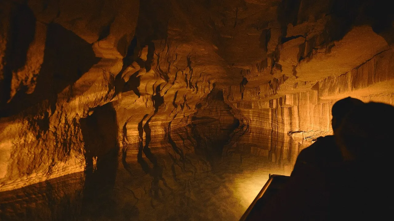 Bluespring Caverns