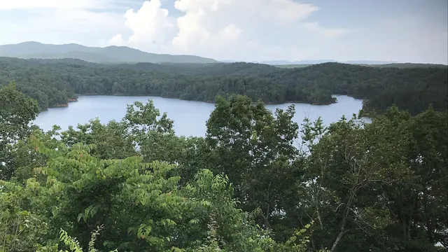 Carters Lake