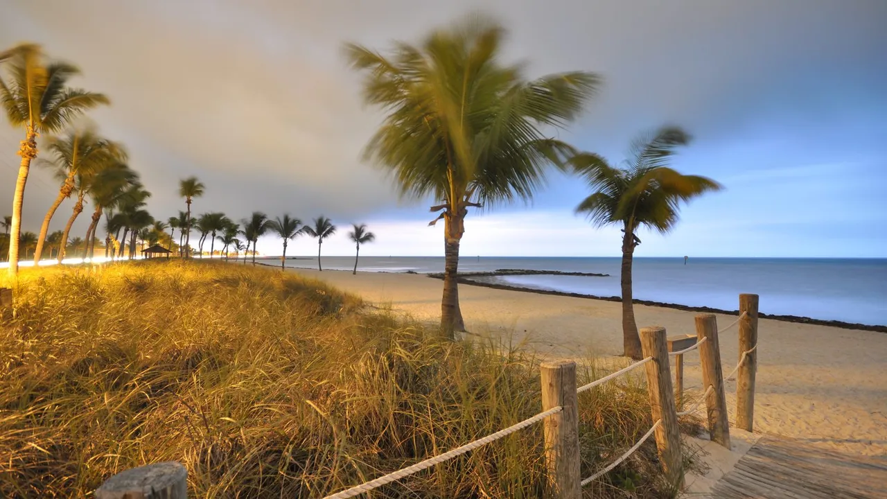 Smathers Beach